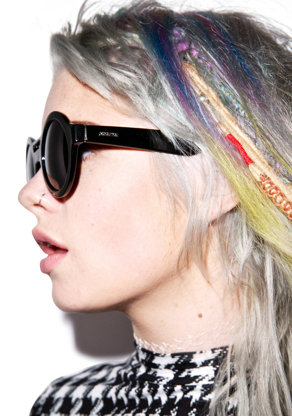 Pretty Please Sunglasses - Black