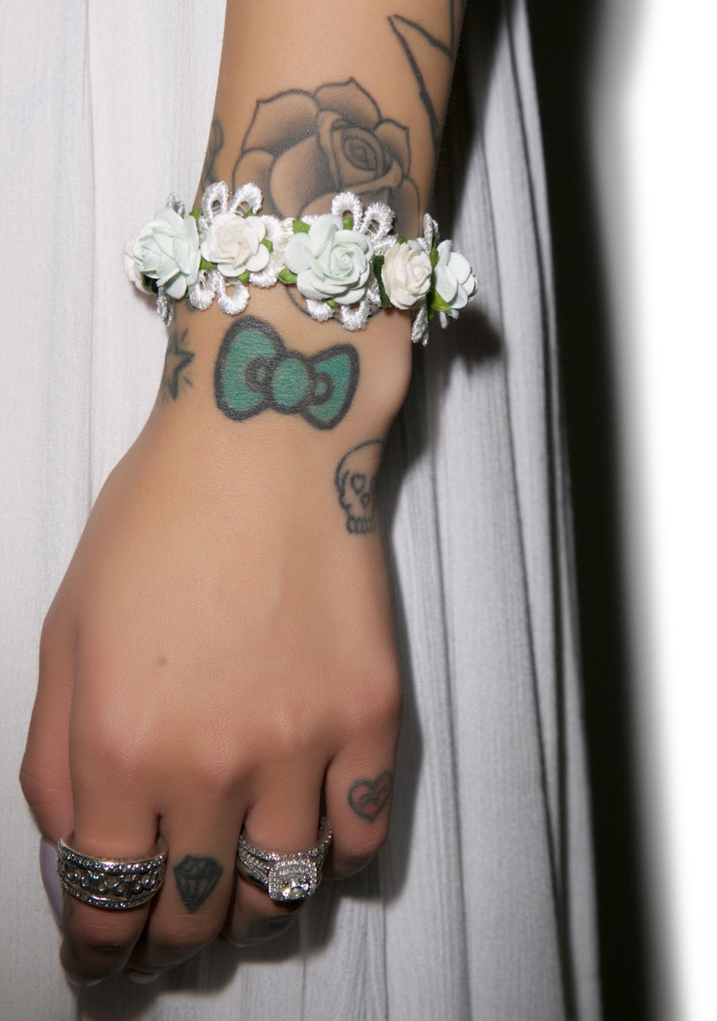 Wild Roses Bracelet - Light Blue