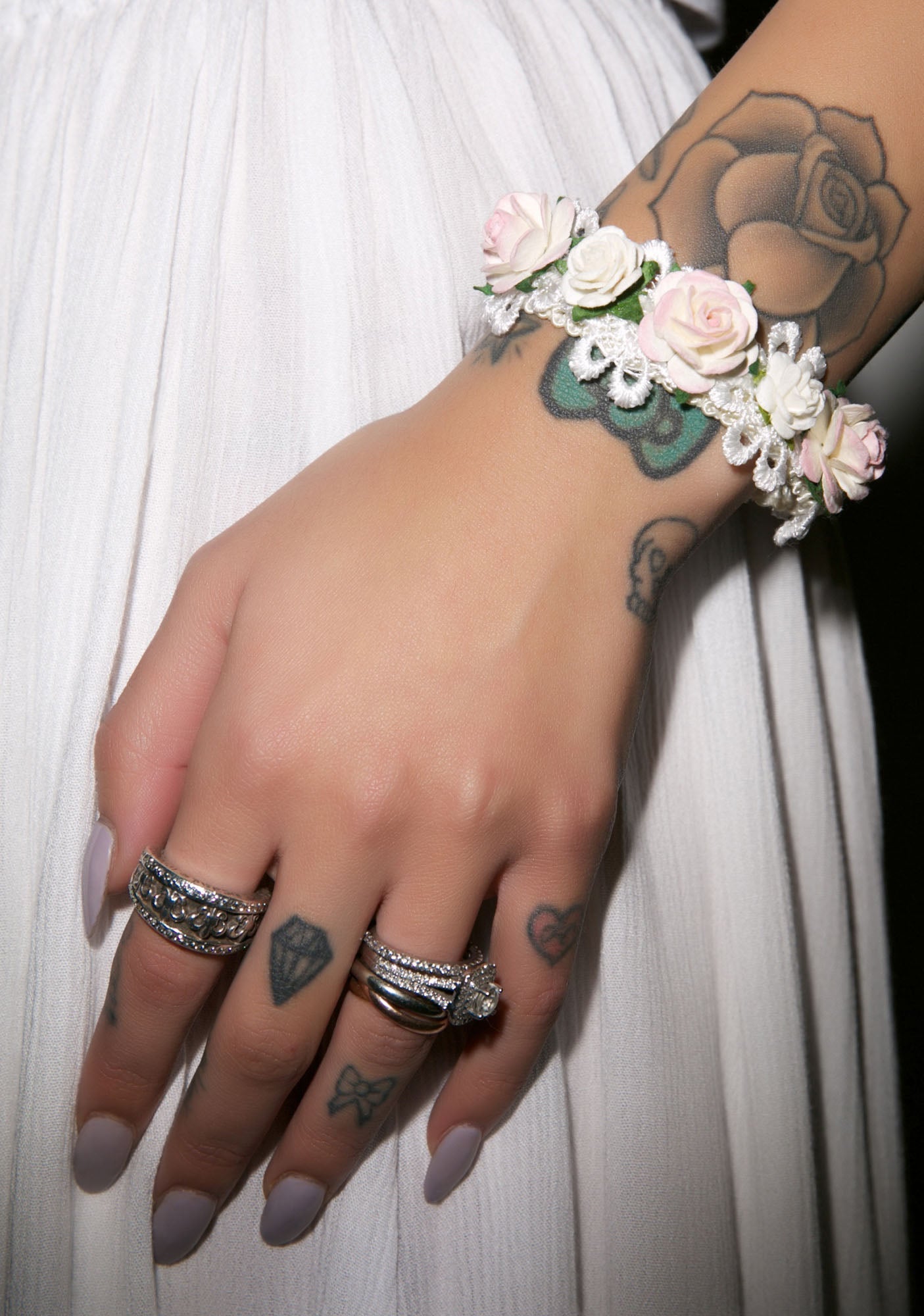 Wild Roses Bracelet - Light Blue