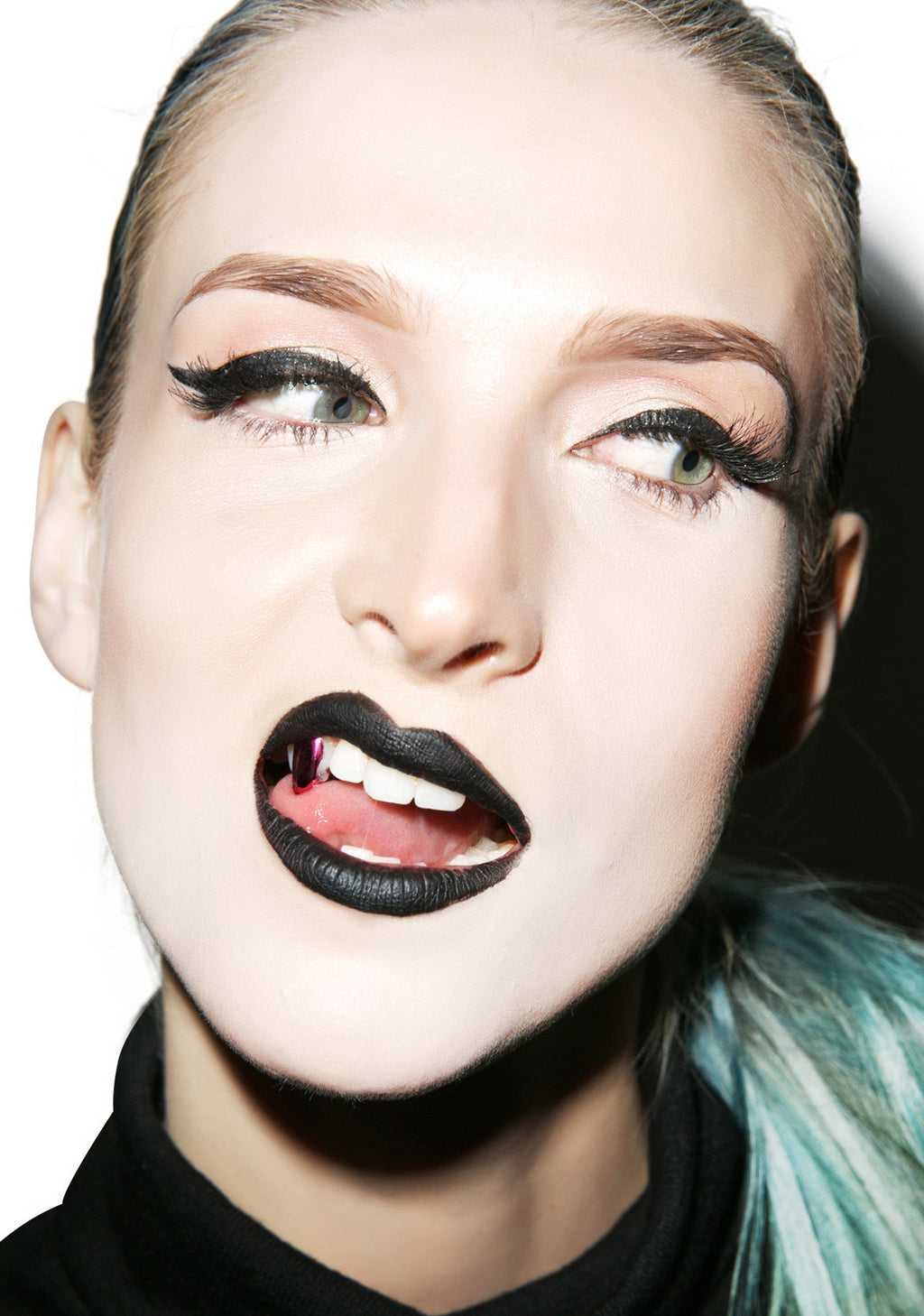 The Lost Girls Vampire Fangs - Pink