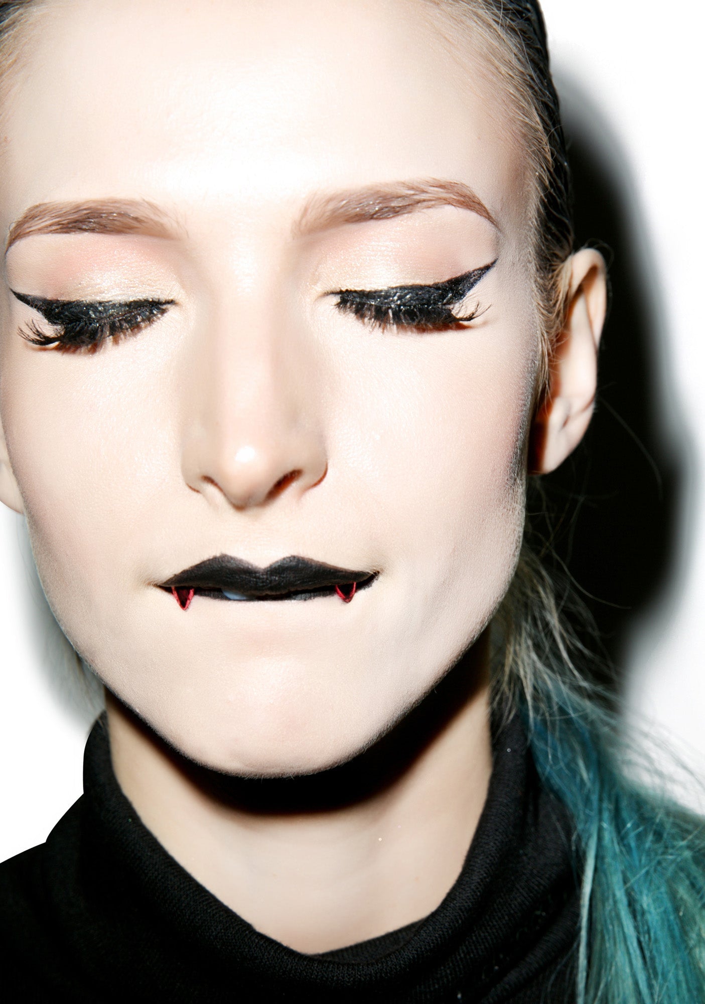 The Lost Girls Vampire Fangs - Pink