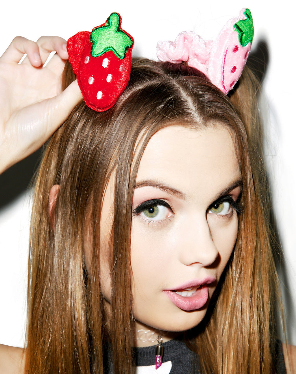 Ichigo Plush Scrunchie - Pink