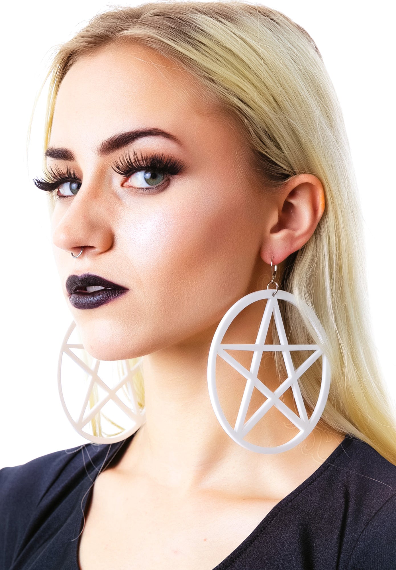 Mercy's Lost Pentagram Earring - White