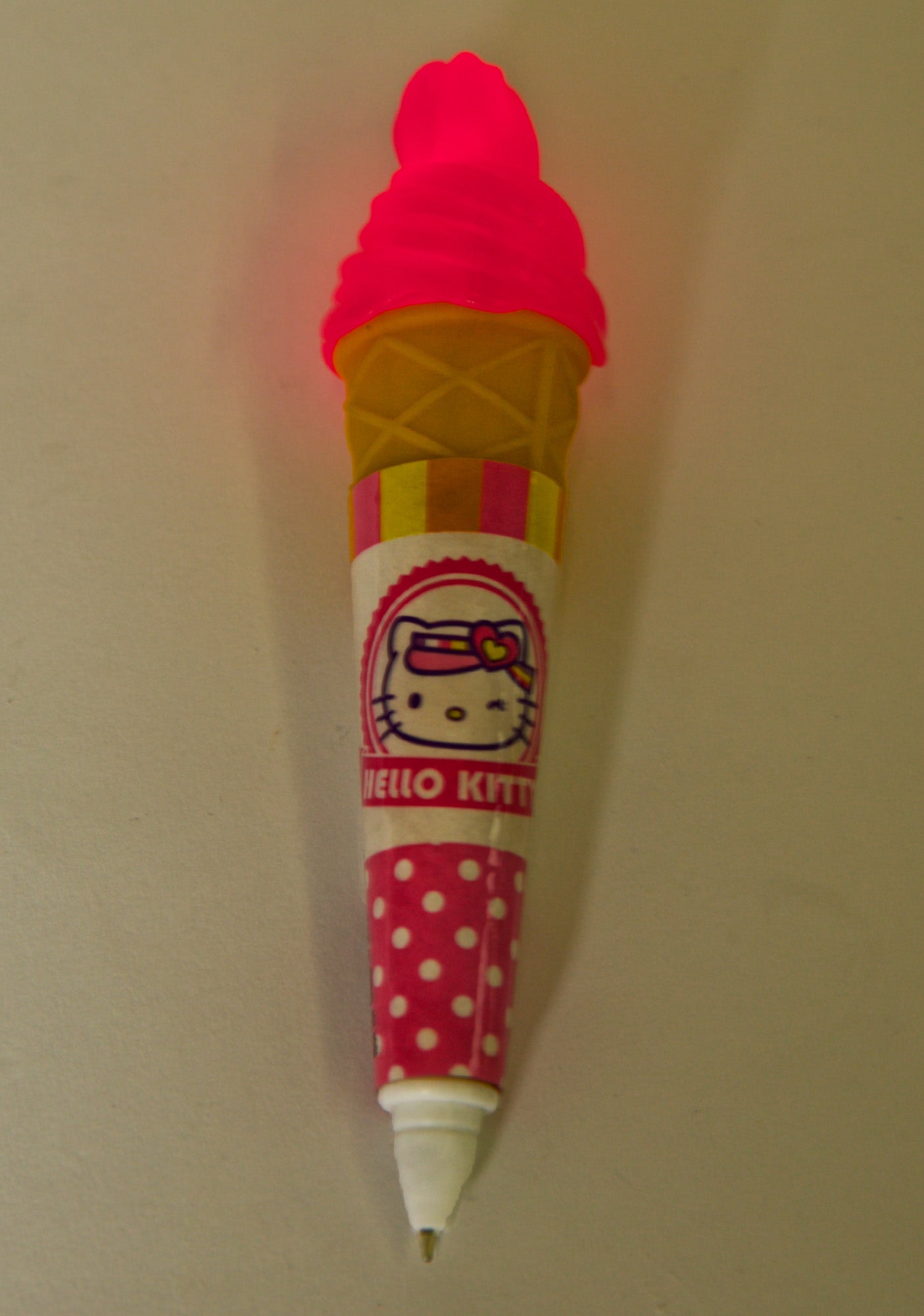 Light-Up Ice Cream Pen - Light Blue
