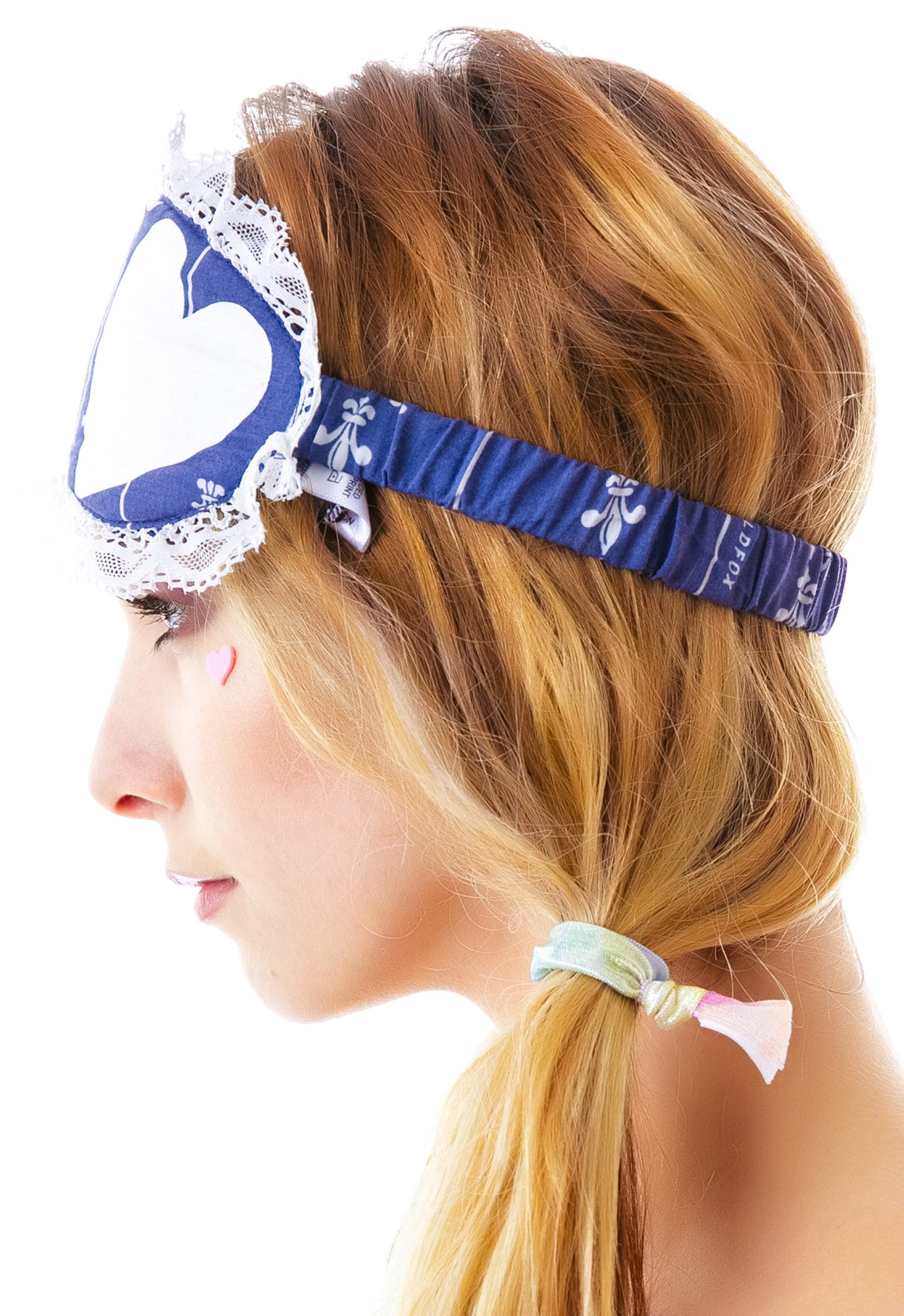 Cheeky Hearts Eye Mask - Gray