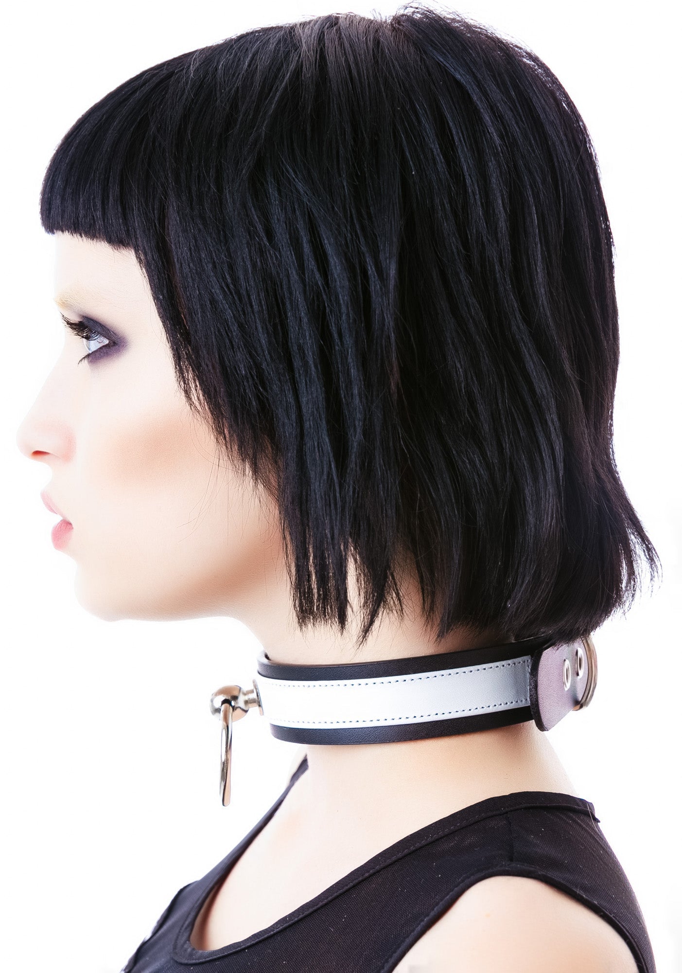 Saddle Stud O Ring Choker - White