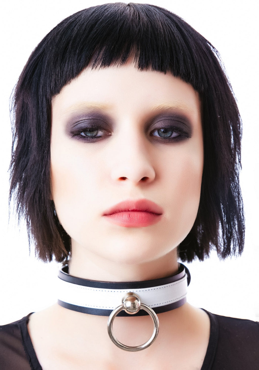 Saddle Stud O Ring Choker - Red