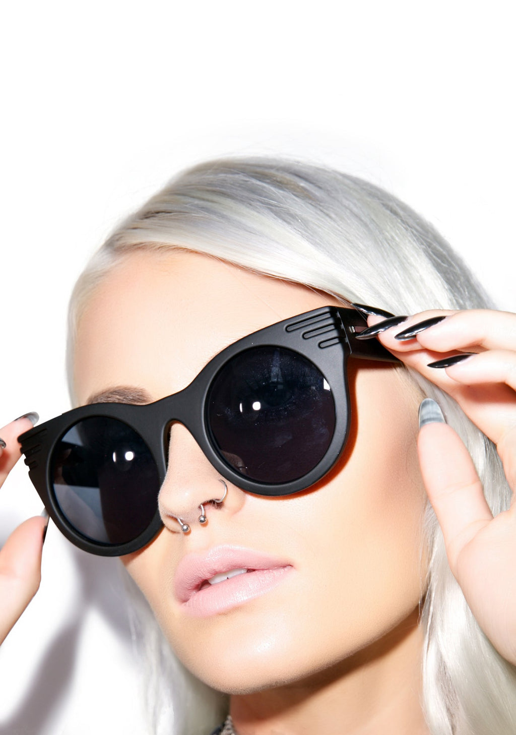 Up and Away Sunglasses - Black
